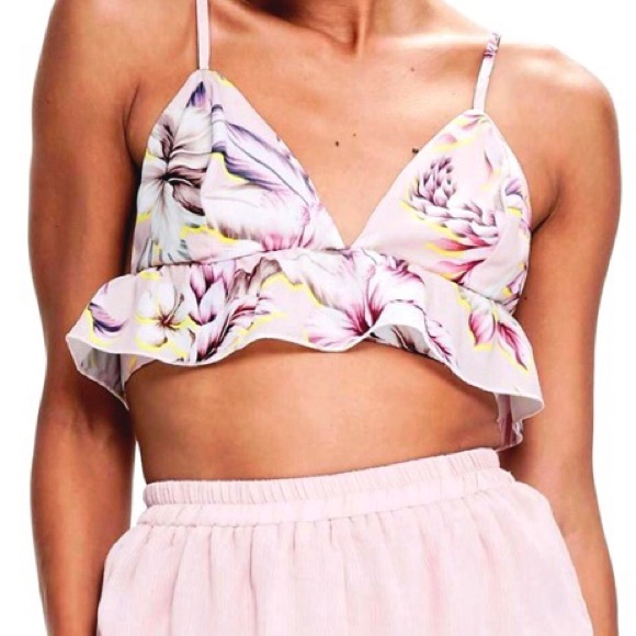 🔥NWT! Missguided Floral Crop Top - Picture 1 of 5